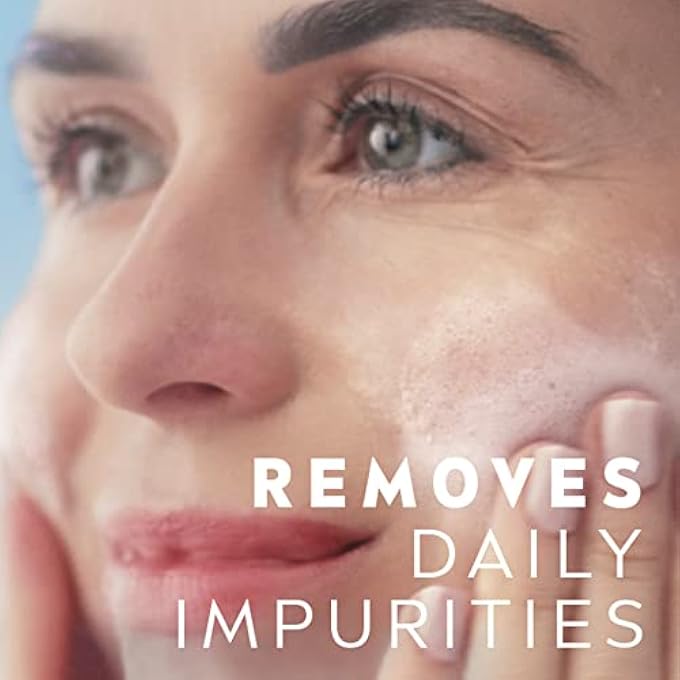 Nivea HYDRA SKIN EFFECT MICELLAR WASH GEL (150ML), CLEANSING GEL FACE WASH FOR THE REMOVAL OF DAILY IMPURITIES, MADE WITH PURE HYALURONIC ACID AND MICELLAR TECHNOLOGY - Image 3